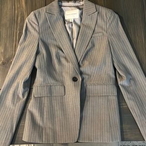 Banana Republic woman’s pants suit